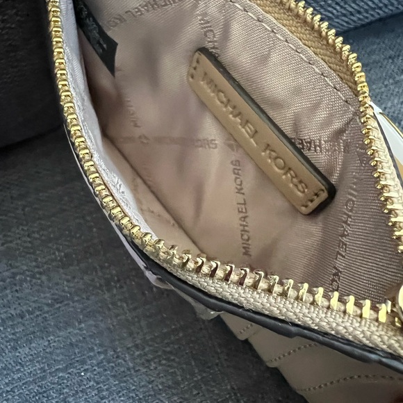 NWT MICHAEL KORS JET SET TRAVEL SMALL TOP ZIP COIN POUCH WITH ID WINDOW - Picture 4 of 7